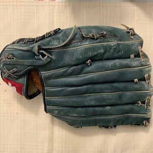 SSK vintage baseball glove
